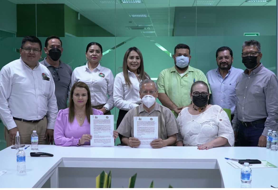 UPES FIRMA CONVENIO CON STASE